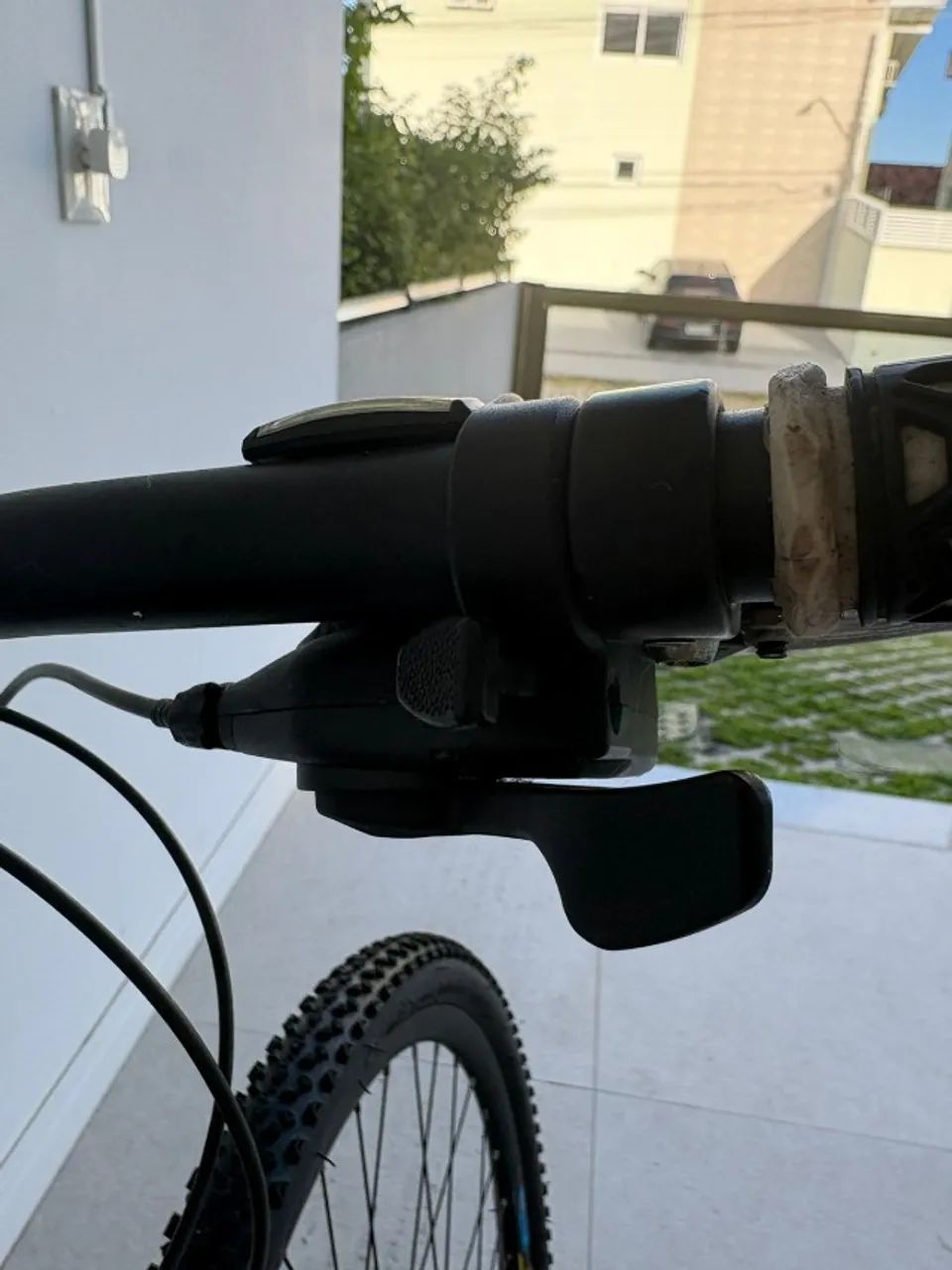 Bicicleta Redstone Taipan 29 Mtb com cadeirinha para criança - Foto 4
