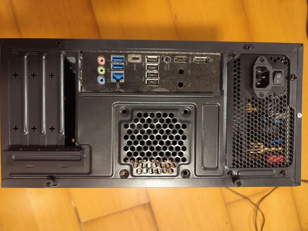 Gabinete Mini tower AMD - Foto 3