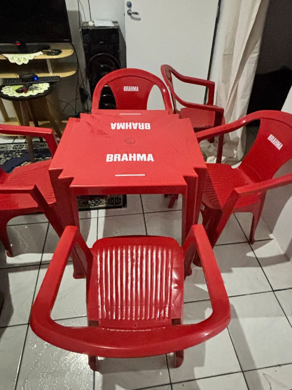Conjunto de mesa Brahma com 4 cadeiras