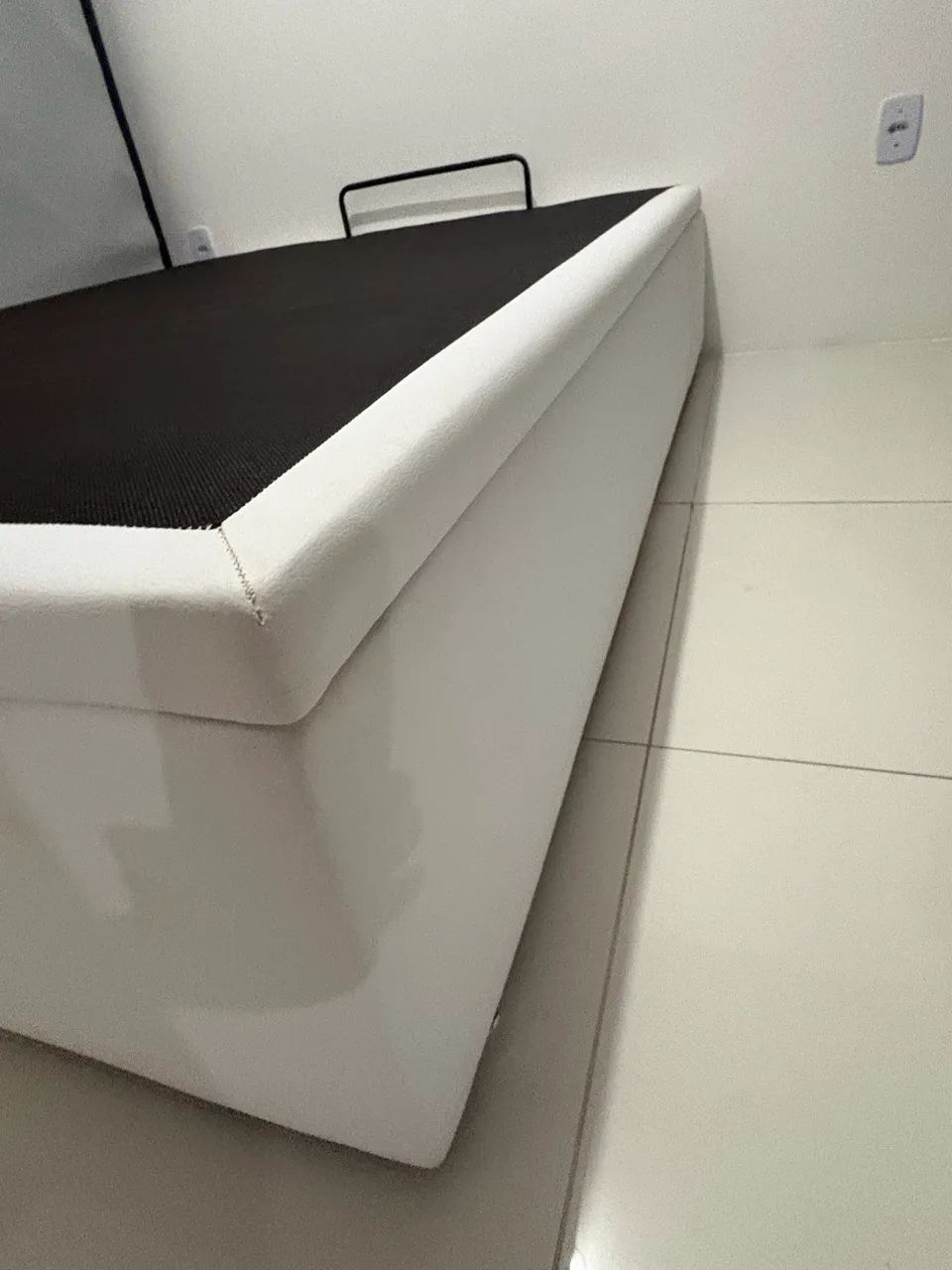 Box Baú Casal Estofada Branca