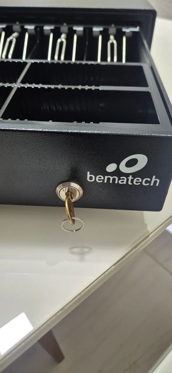 Gaveta de Dinheiro Bematech  Modelo  Automática 128000100