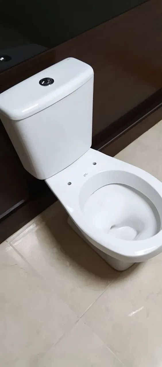 Vaso sanitário acoplado Deca  - Foto 4