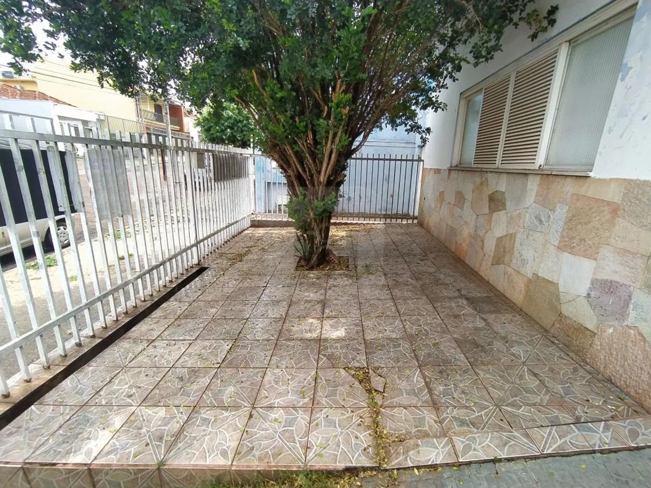Casa para locação no bairro Martins
