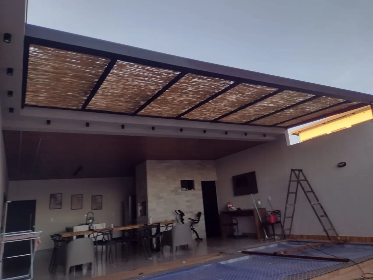 FORRO DE BAMBU EM PERGOLADO  - Foto 4