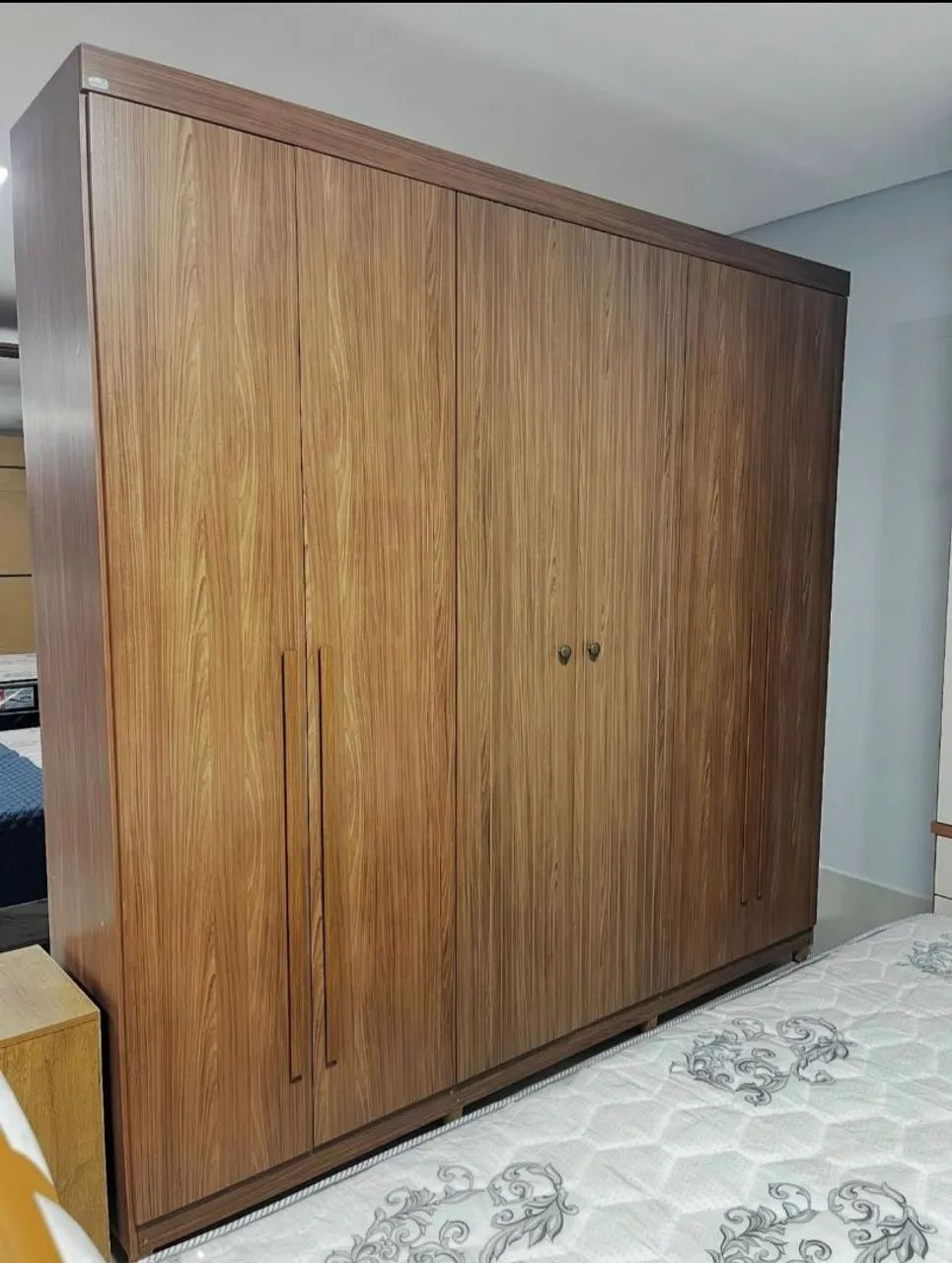 Guarda Roupa Casal 4 gavetas - Foto 3