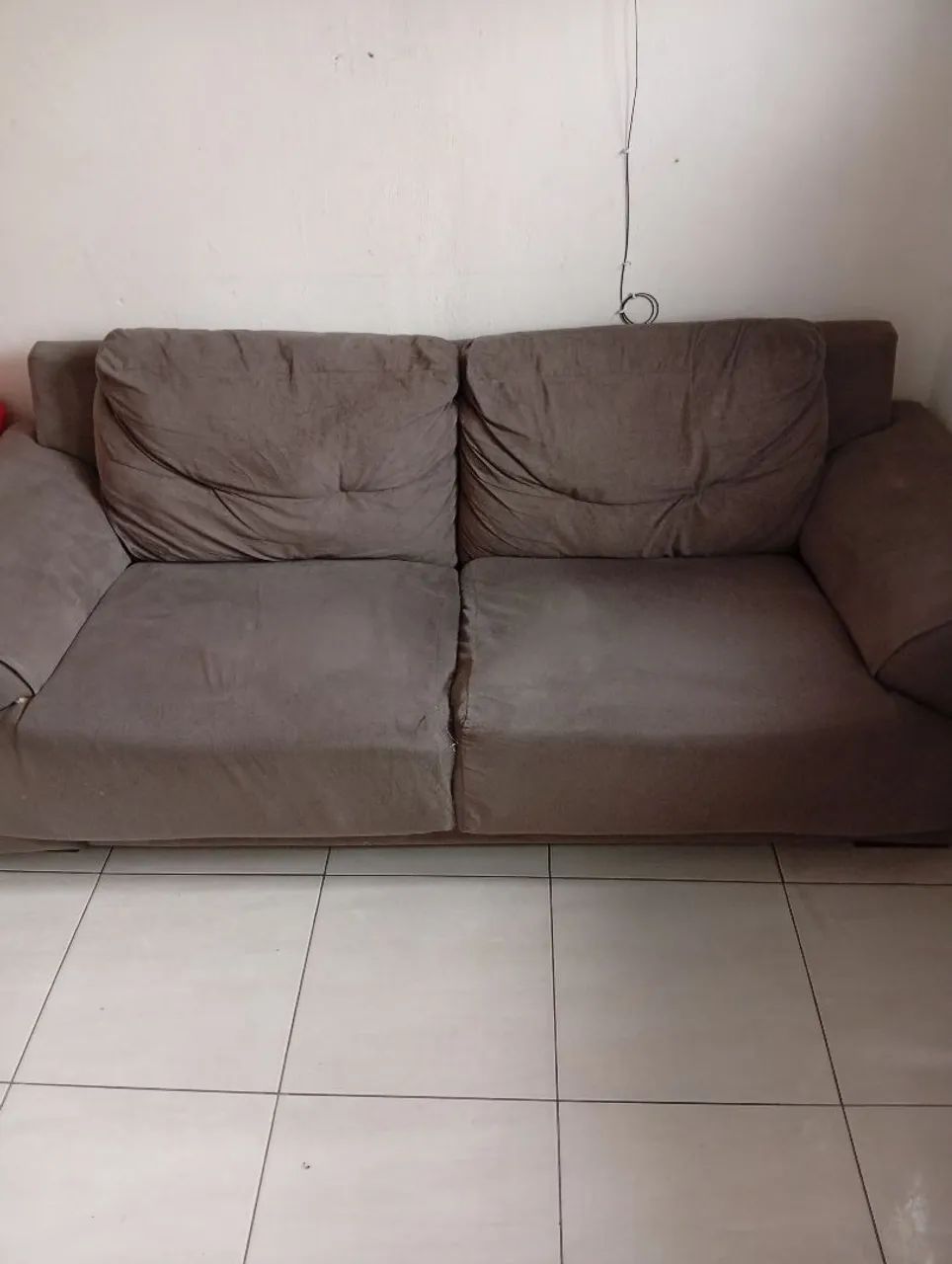 Sofá enorme 3 lugares macio e confortável