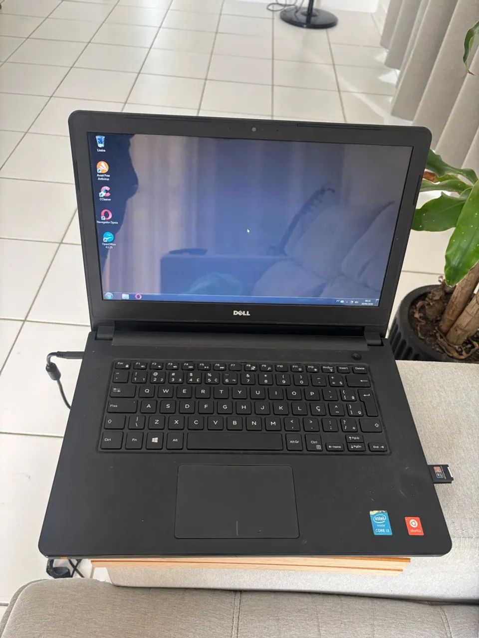 Notebook Dell Core i3 4GB RAM Intel HD 5500