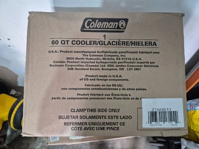 Caixa térmica/cooler Coleman 60 QT com rodas NOVA