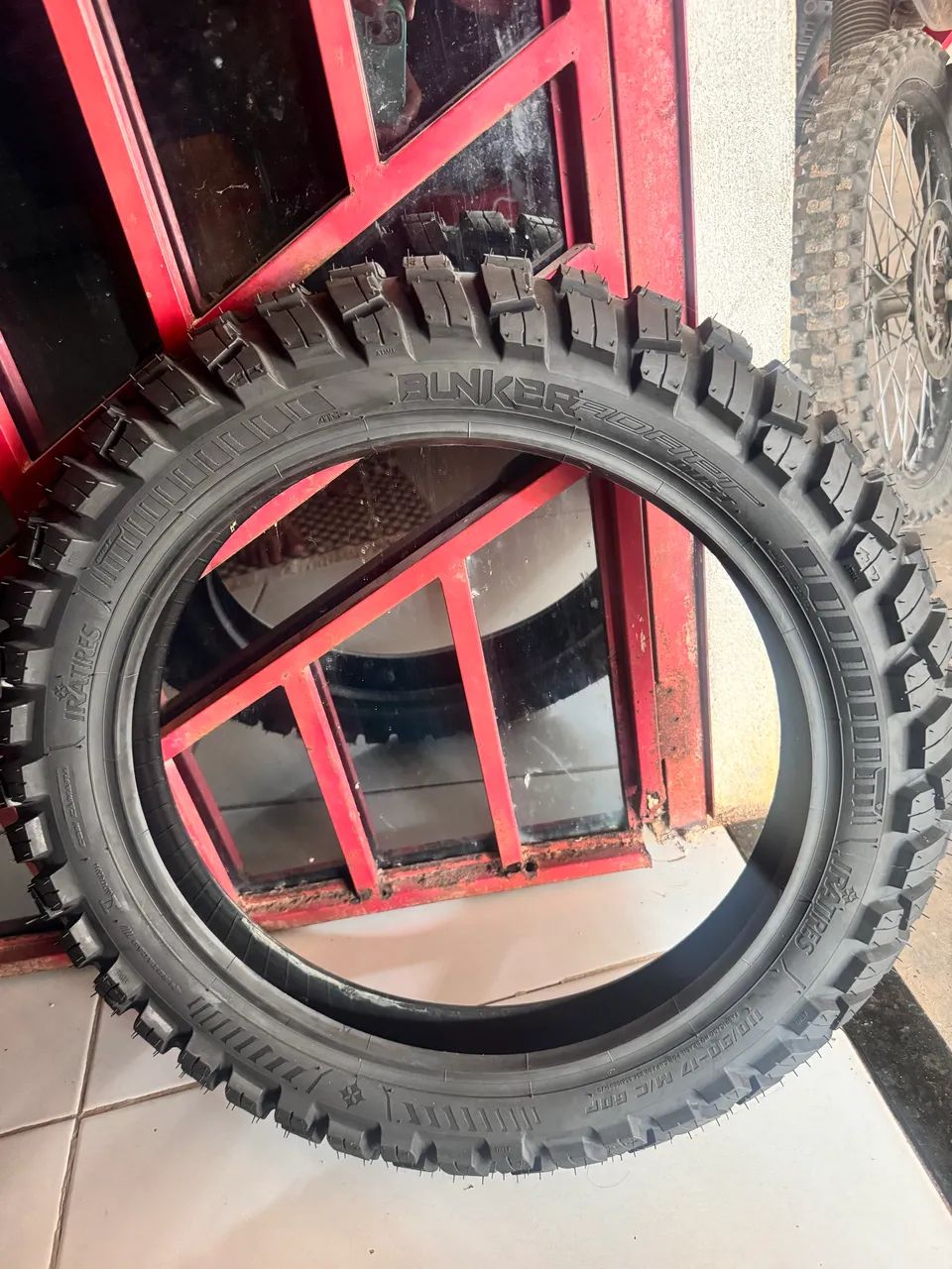 Vende-se pneu  - Foto 4