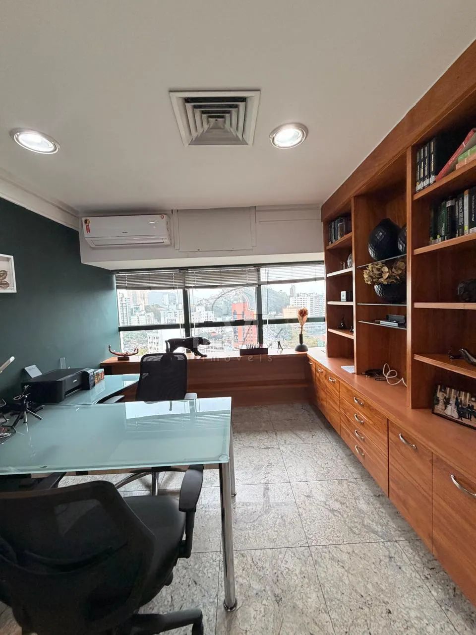 Sua empresa no endereço certo: 60m² na Praia do Canto!