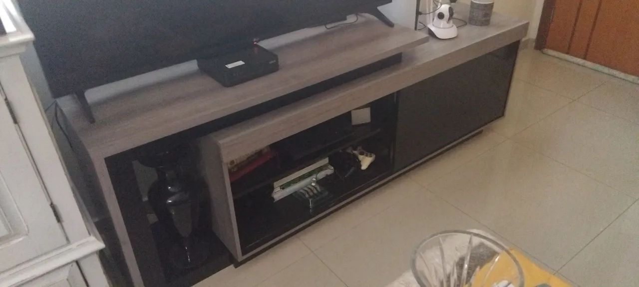 Rack extensível para TV com porta  - Foto 2