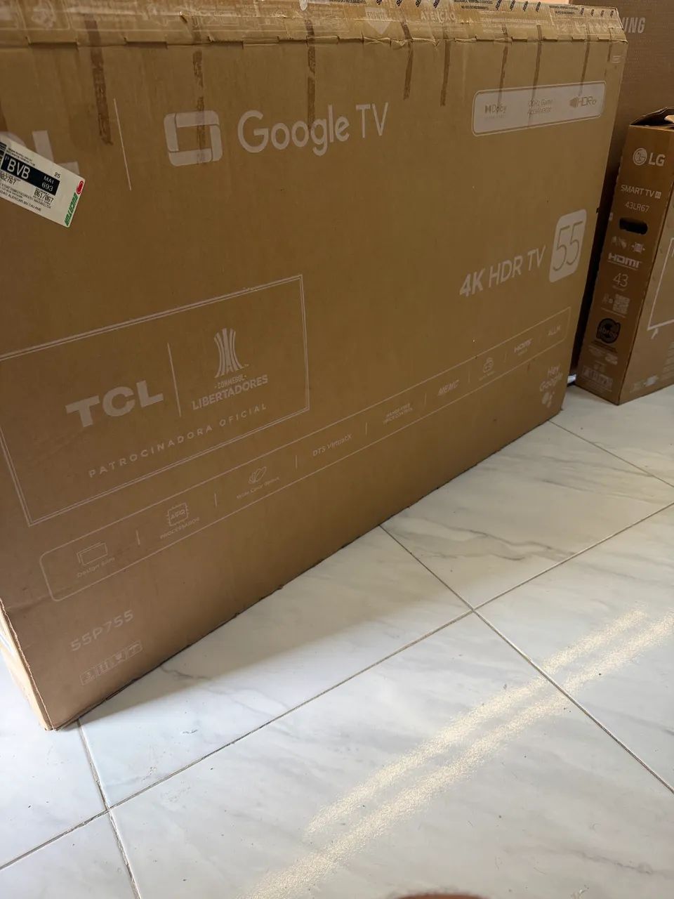55 polegadas, TCl ,novinha na caixa,só foi usada umas 2 vezes, comando de voz 