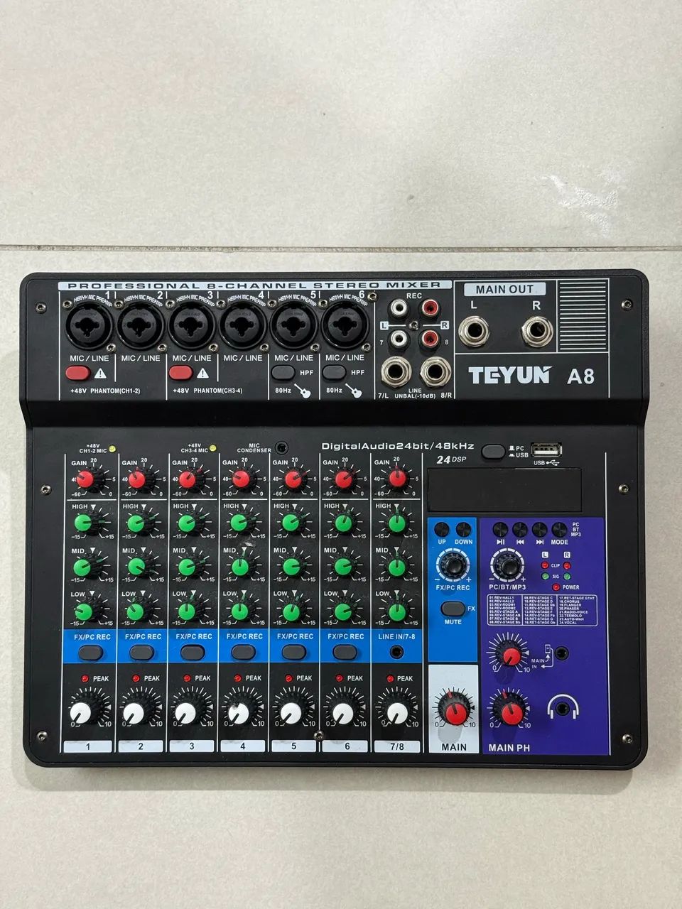 Mesa de Som TEYUN A8 8 Canais USB + Efeitos