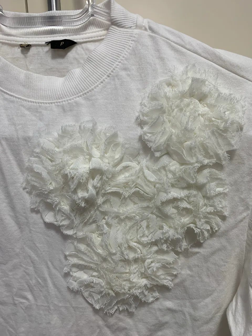 Camiseta Cropped Feminina off white - Tam. P | Nova | 100% Algodão - Foto 2
