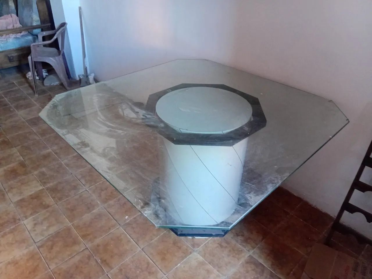 Mesa com base em madeira  - Foto 2