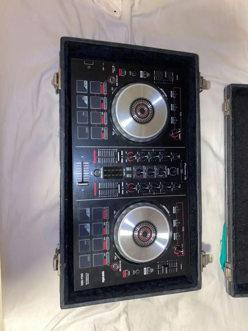 Controladora Pioneer DDJ-SB2 - Acompanha CASE - Foto 5
