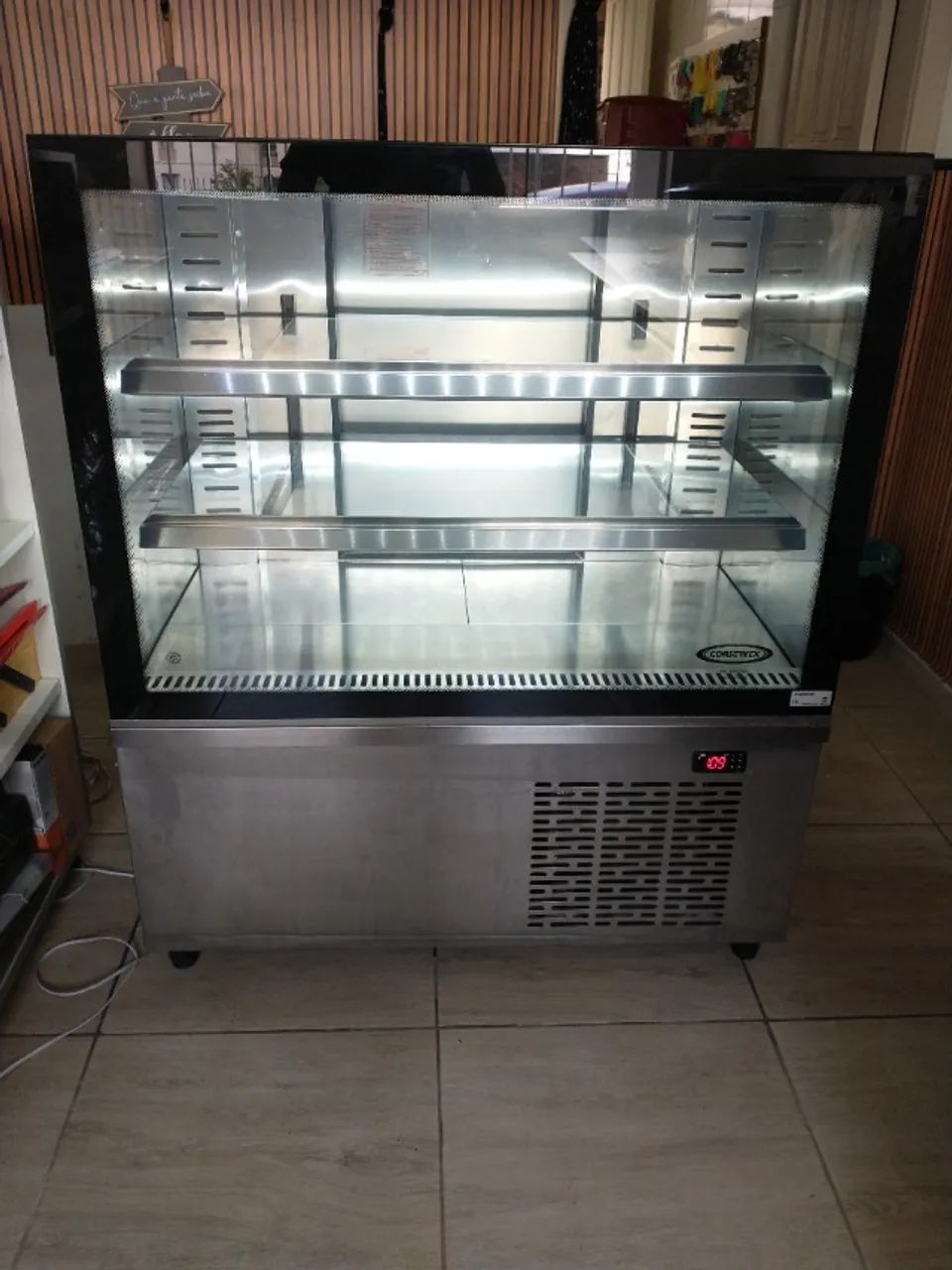 Balcão refrigerado expositor conservex 220V - vitrine doces