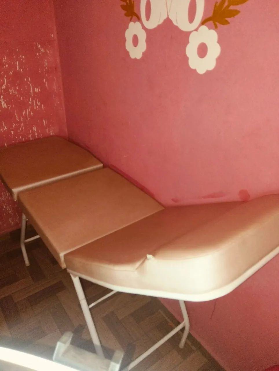Vendo ,maca estética,semi nova,várias posições 