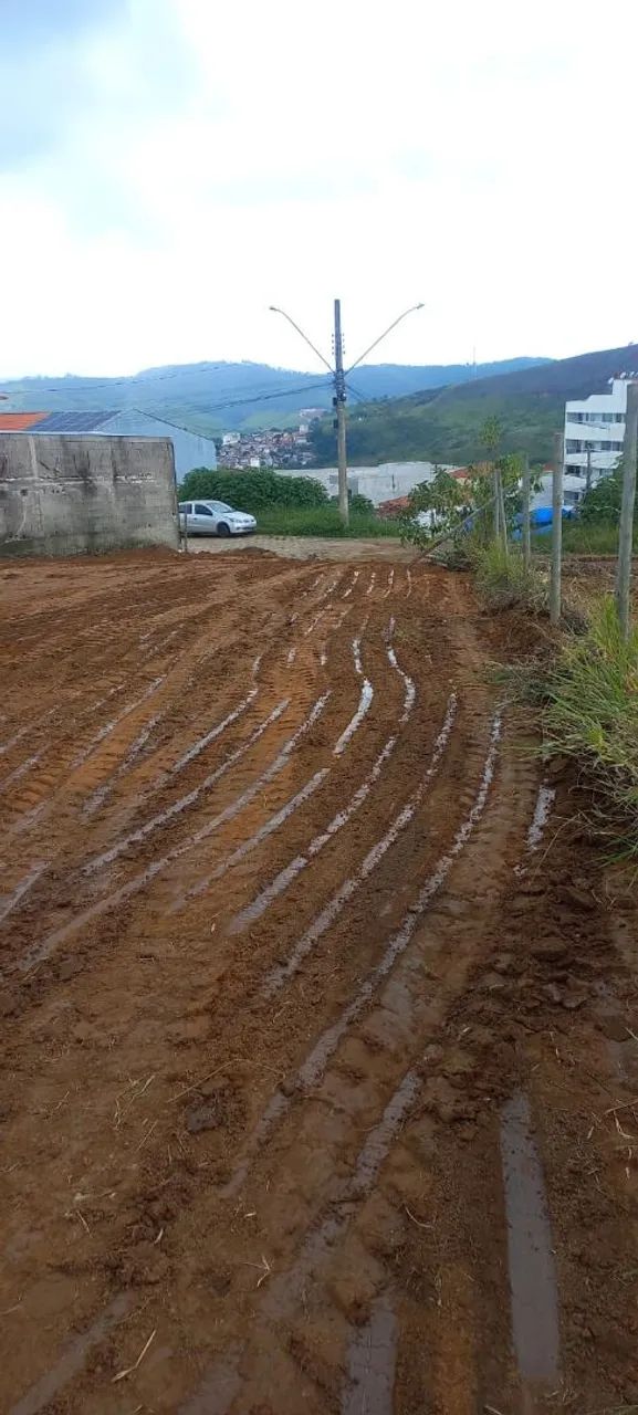 Lote com ótima metragem, semi plano, pronto para construir  - Foto 3