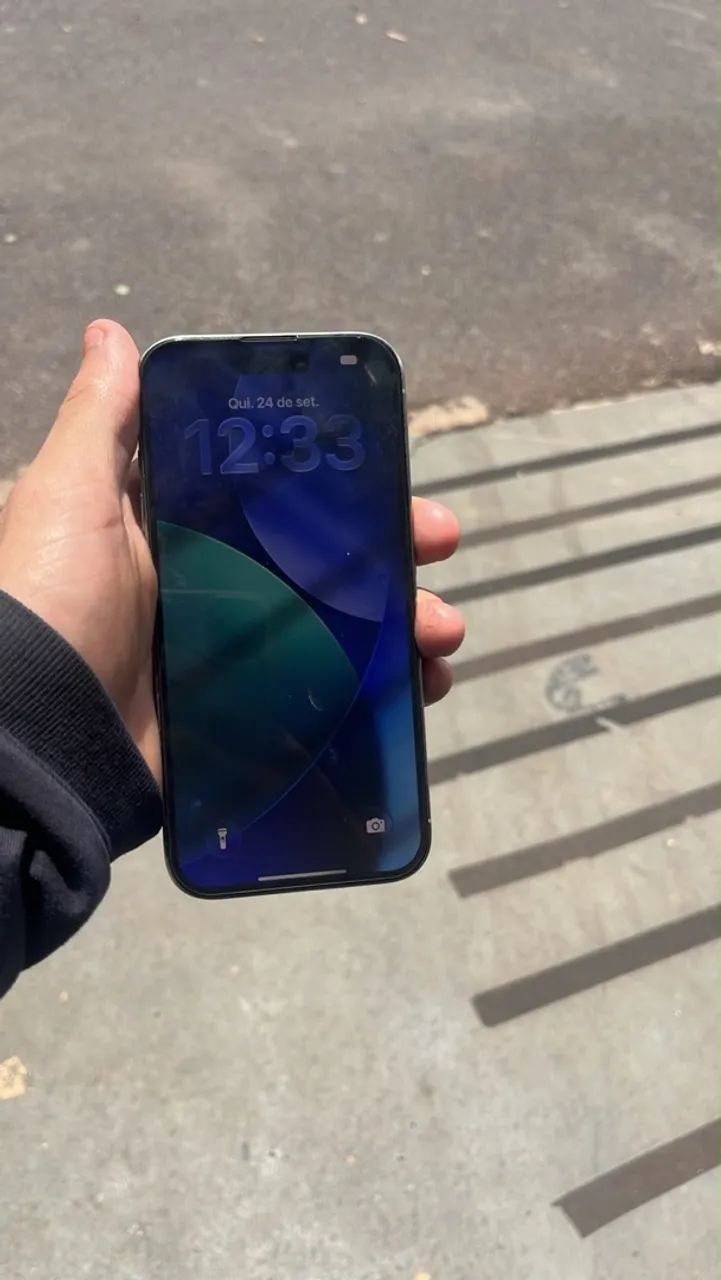 iPhone 15 pro - Foto 2