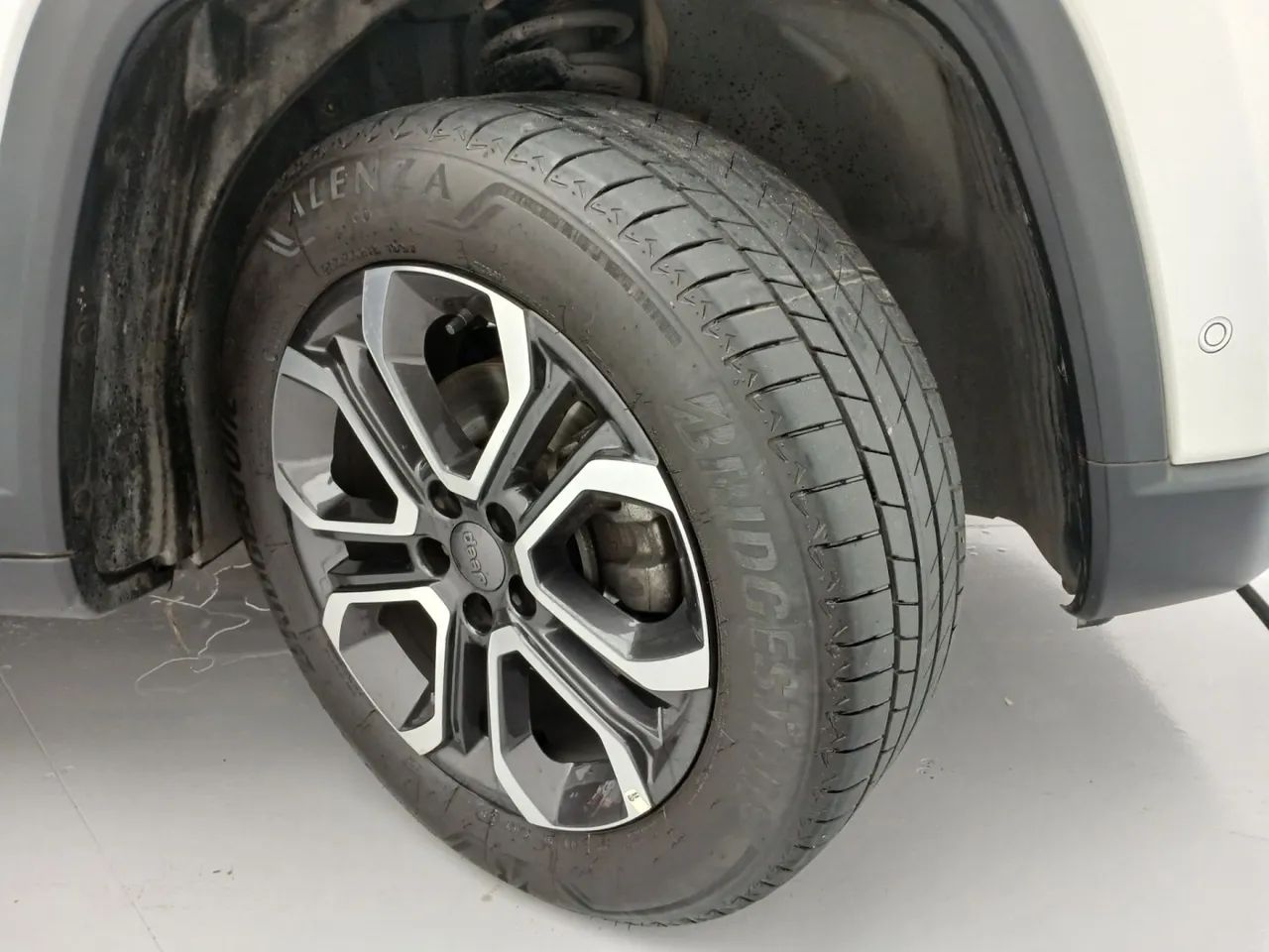 Jeep Commander Limited T270 1.3 TB Flex Aut., foto 13 de 18