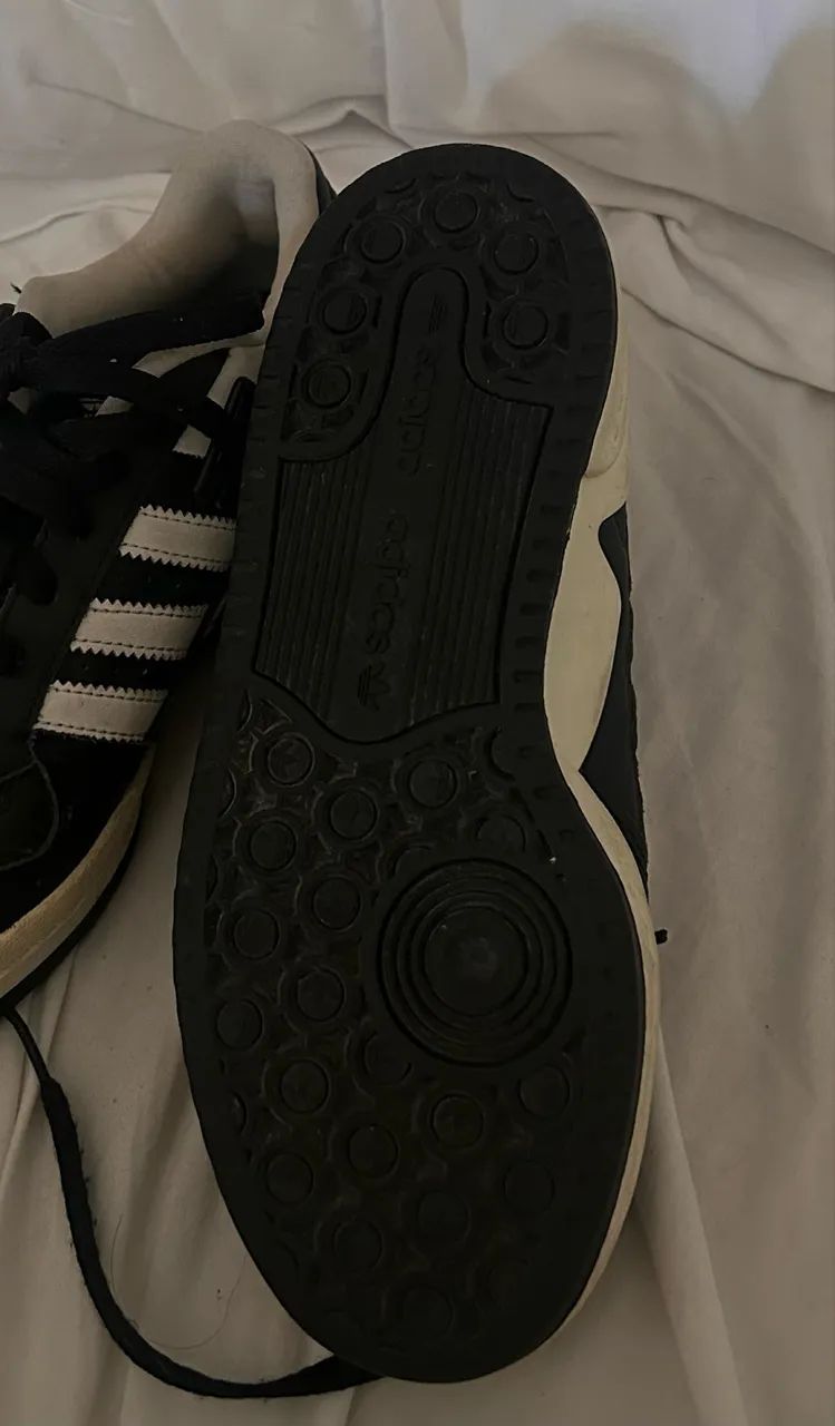 TENIS ADIDAS FORUM PRETO E BRANCO ORIGINAL - Foto 2