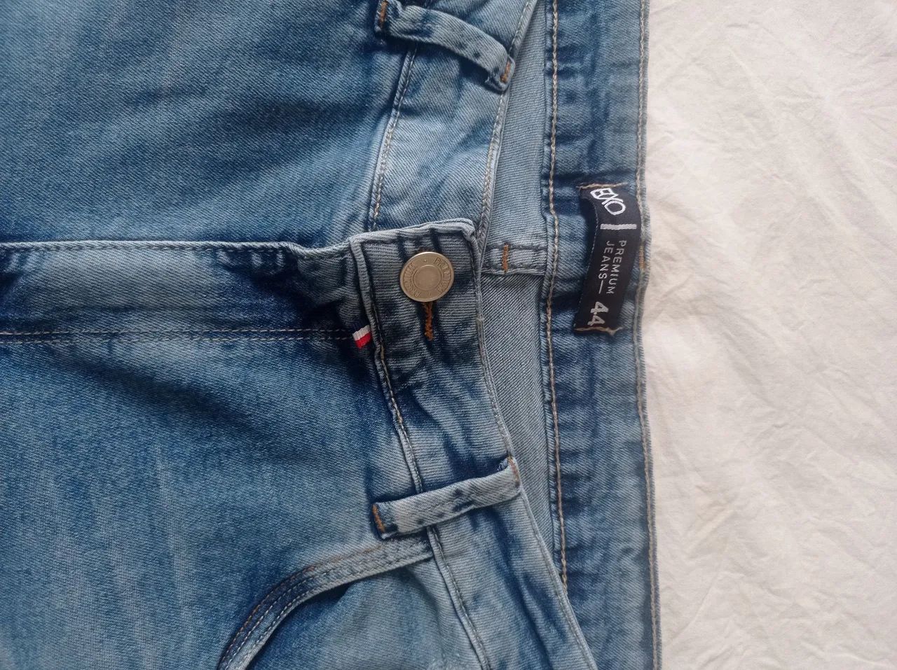 Três calças jeans  - Foto 4