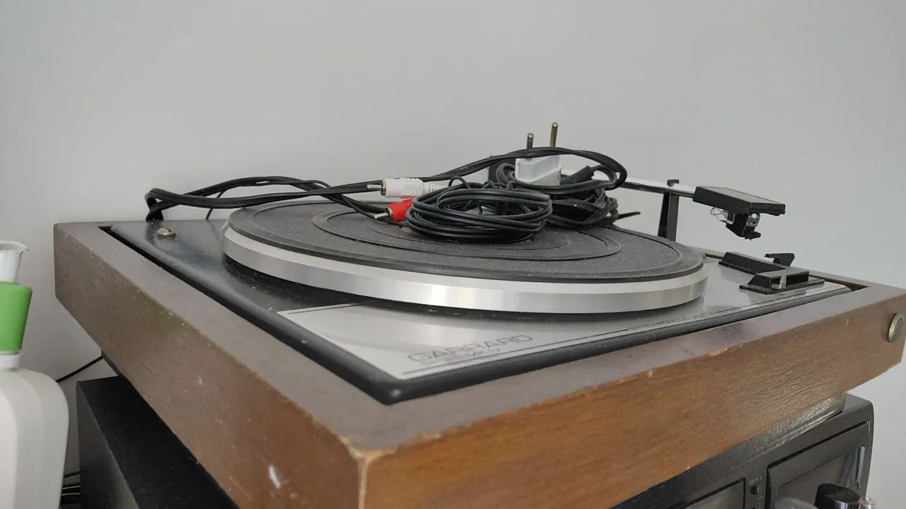 Toca disco Garrard S25 revisado funcionando - Foto 4