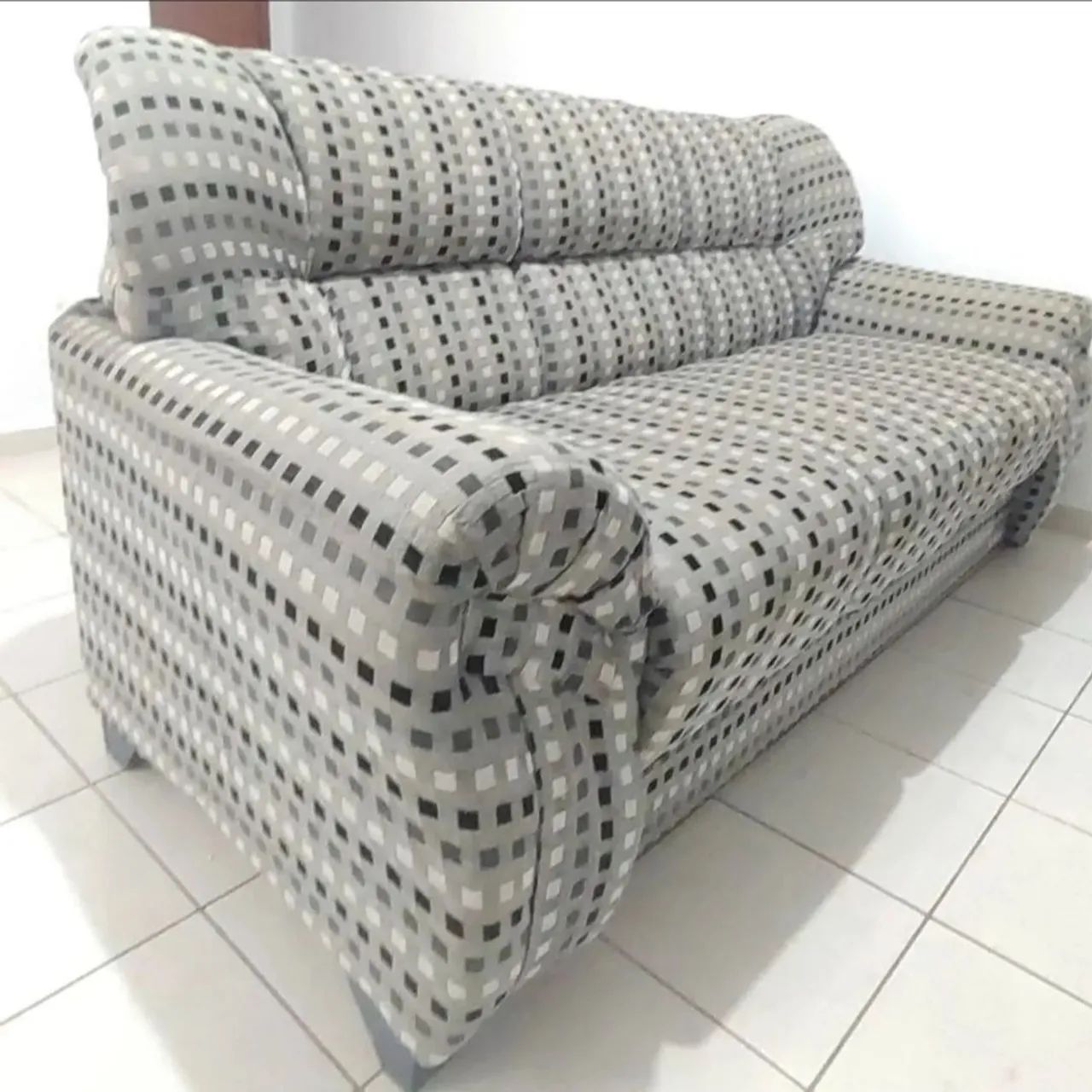 Conjunto de sofás de 2 e 3 lugares, confortável e espaçoso - Foto 3