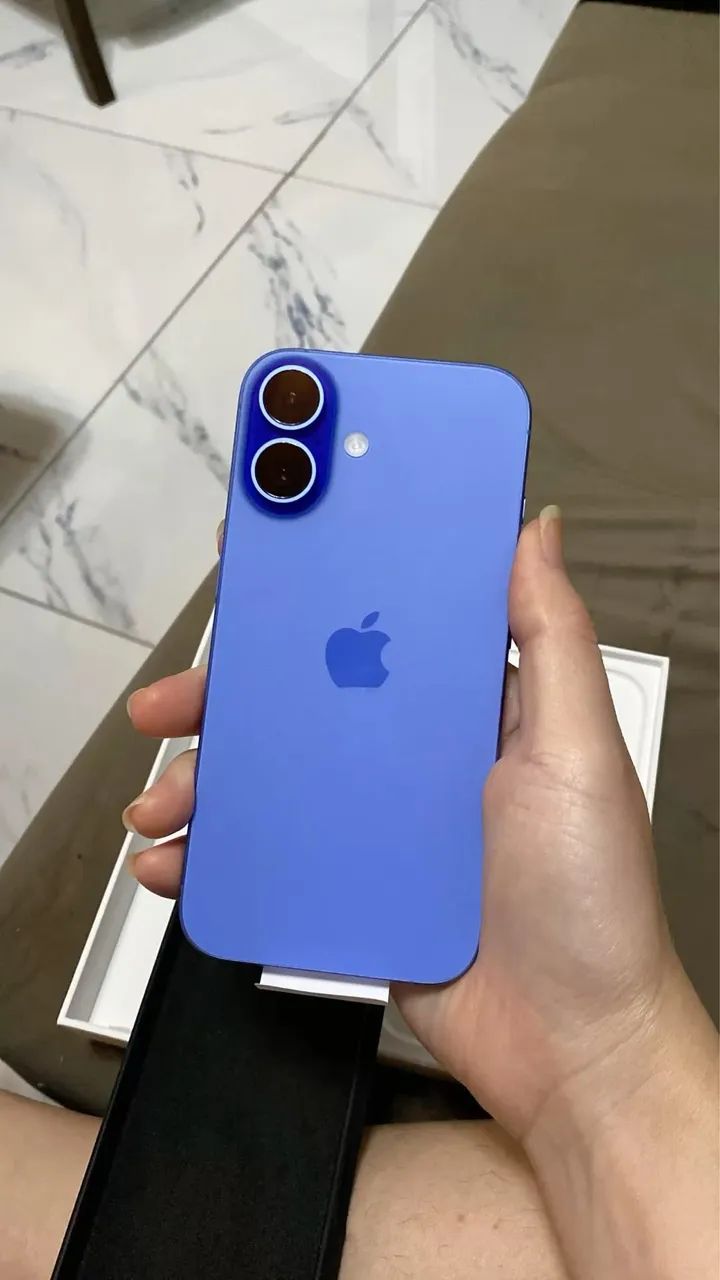 iPhone 16 azul 128gb