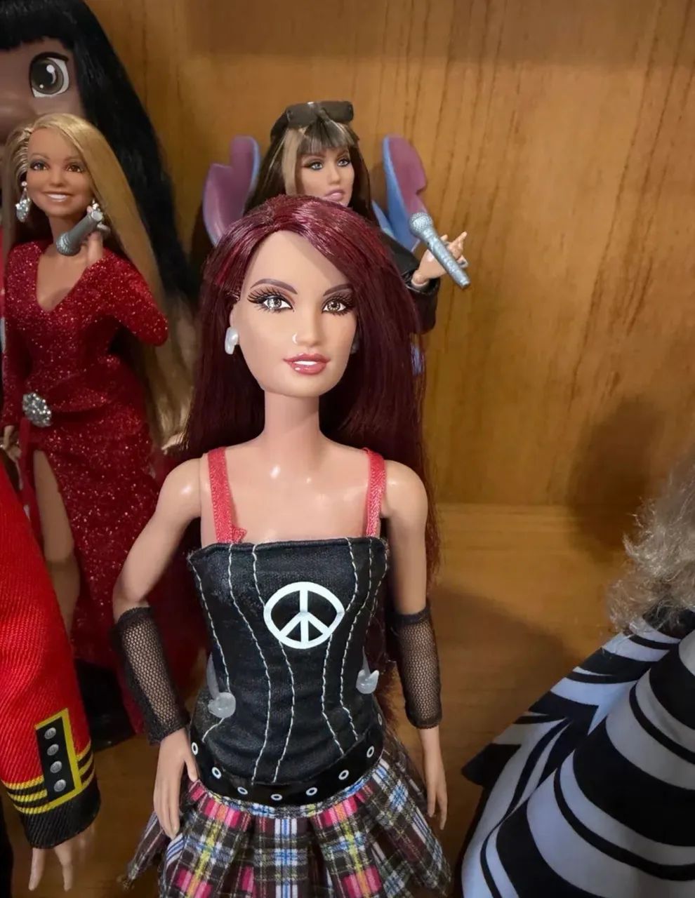 Boneca Barbie Rbd kit com 3 bonecas  - Foto 2