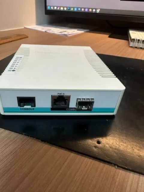 Mikrotik CRS106-1C-5S - Foto 2