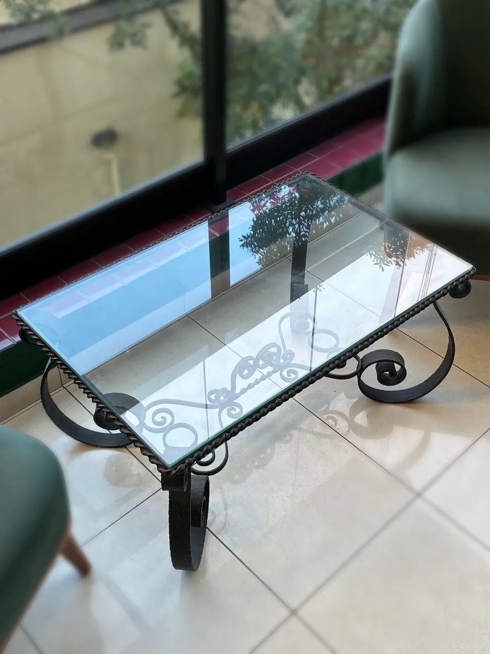 Mesinha de centro de sala feita de ferro