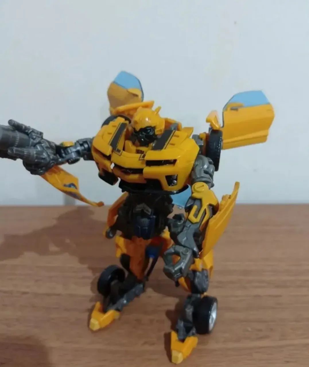 Figura de Ação Bumblebee - Transformers - Foto 2