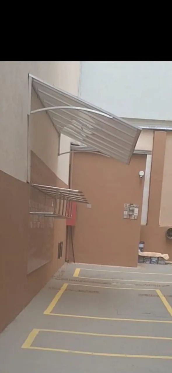 Toldo em acrílico 