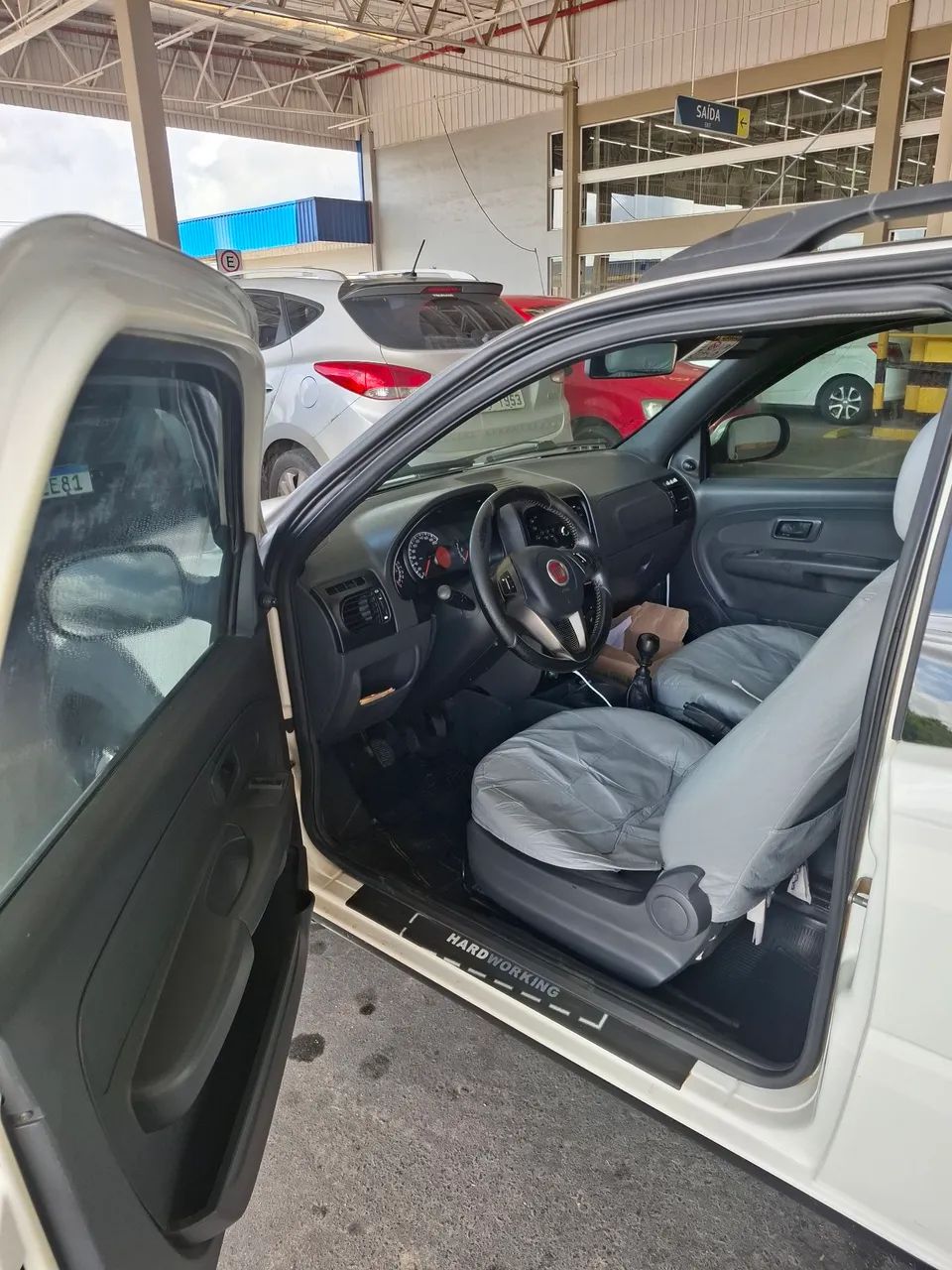 Fiat Strada Working Hard 1.4 Fire Flex 8V CD 2018 - Foto 4