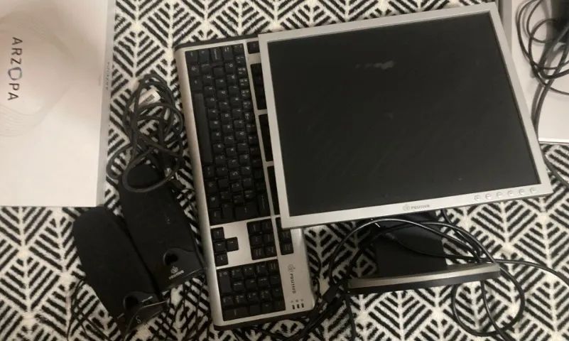 Tela Computador 15' e Teclado e Caixas de som Positivo - Foto 2