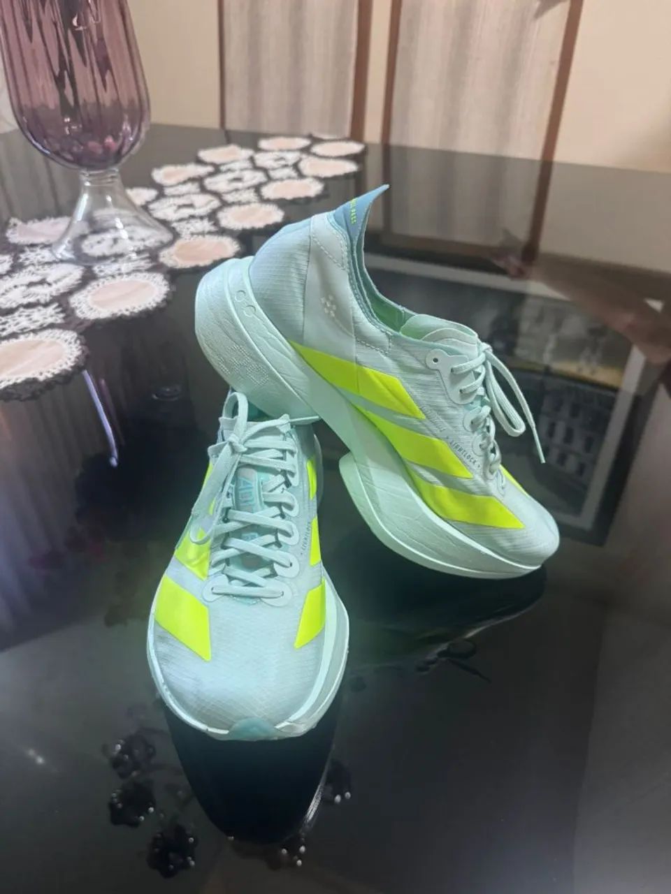 Vende-se tênis ADIZERO ADIOS PRÓ 4 SEMI NOVO - Foto 3
