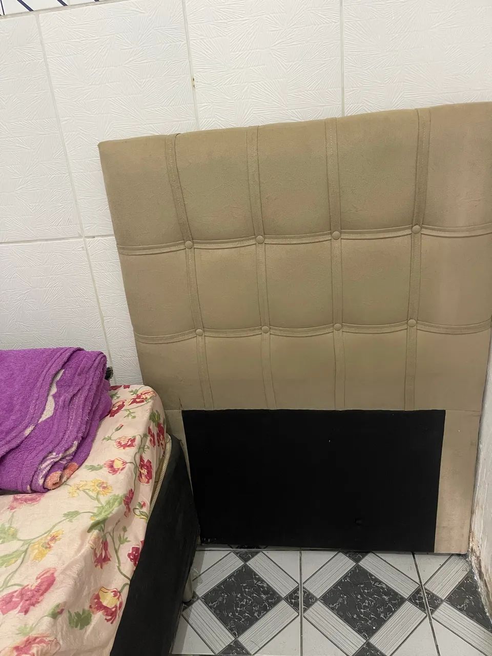 Cabeceira de solteiro