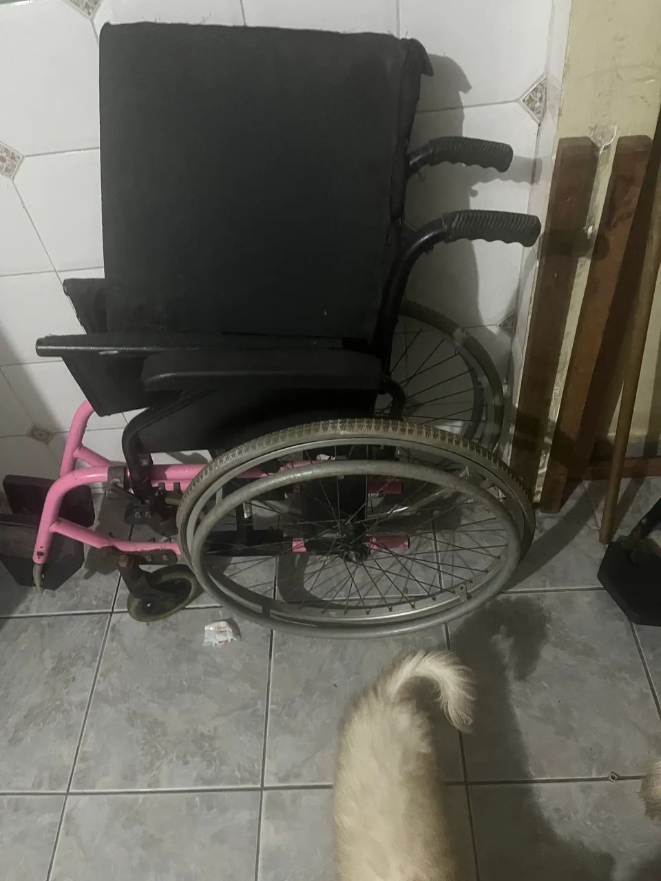 Vende-se três cadeiras de roda - Foto 2