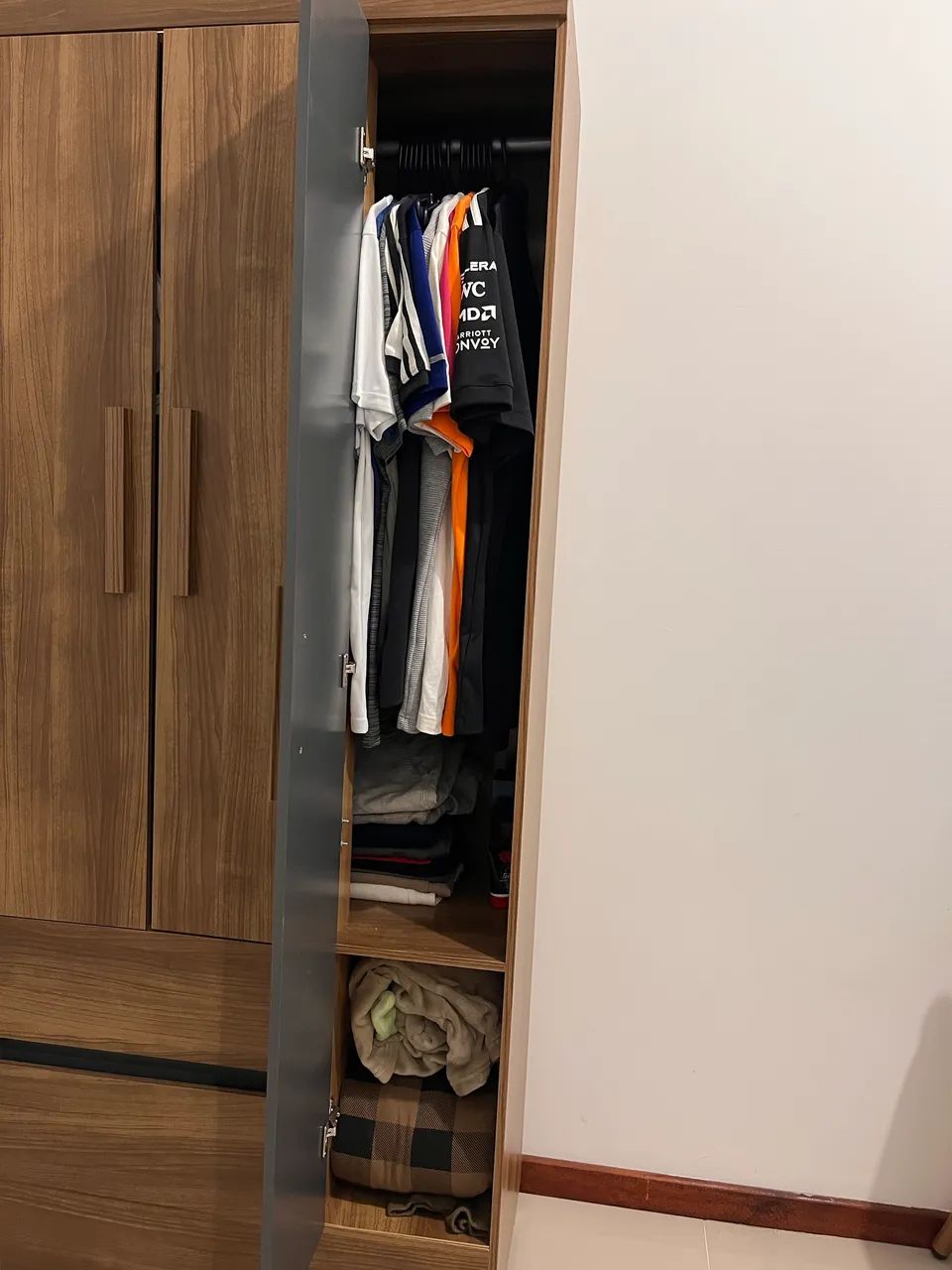 Guarda roupa pequeno novo!!  - Foto 3