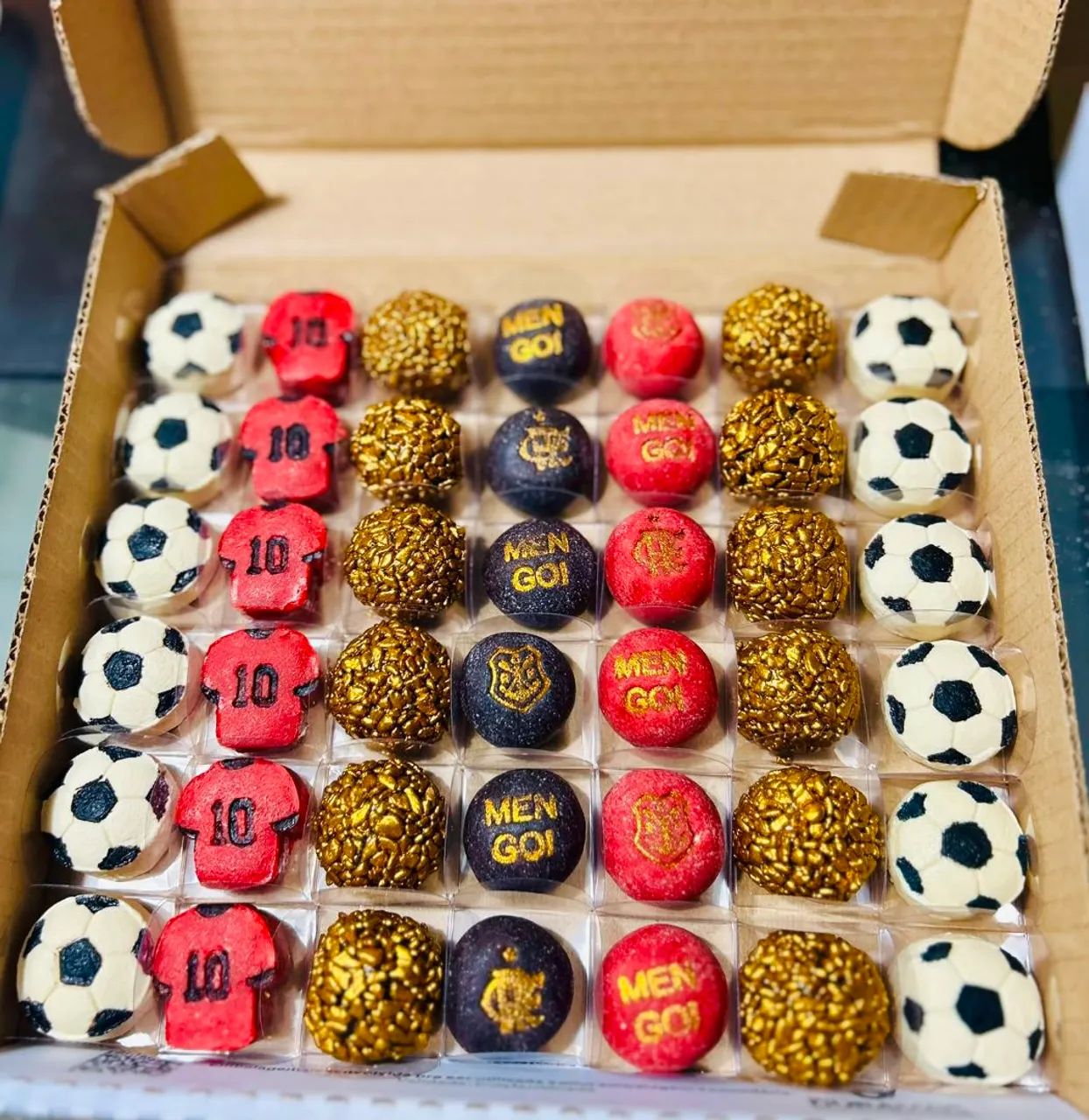 Brigadeiros personalizados  - Foto 4