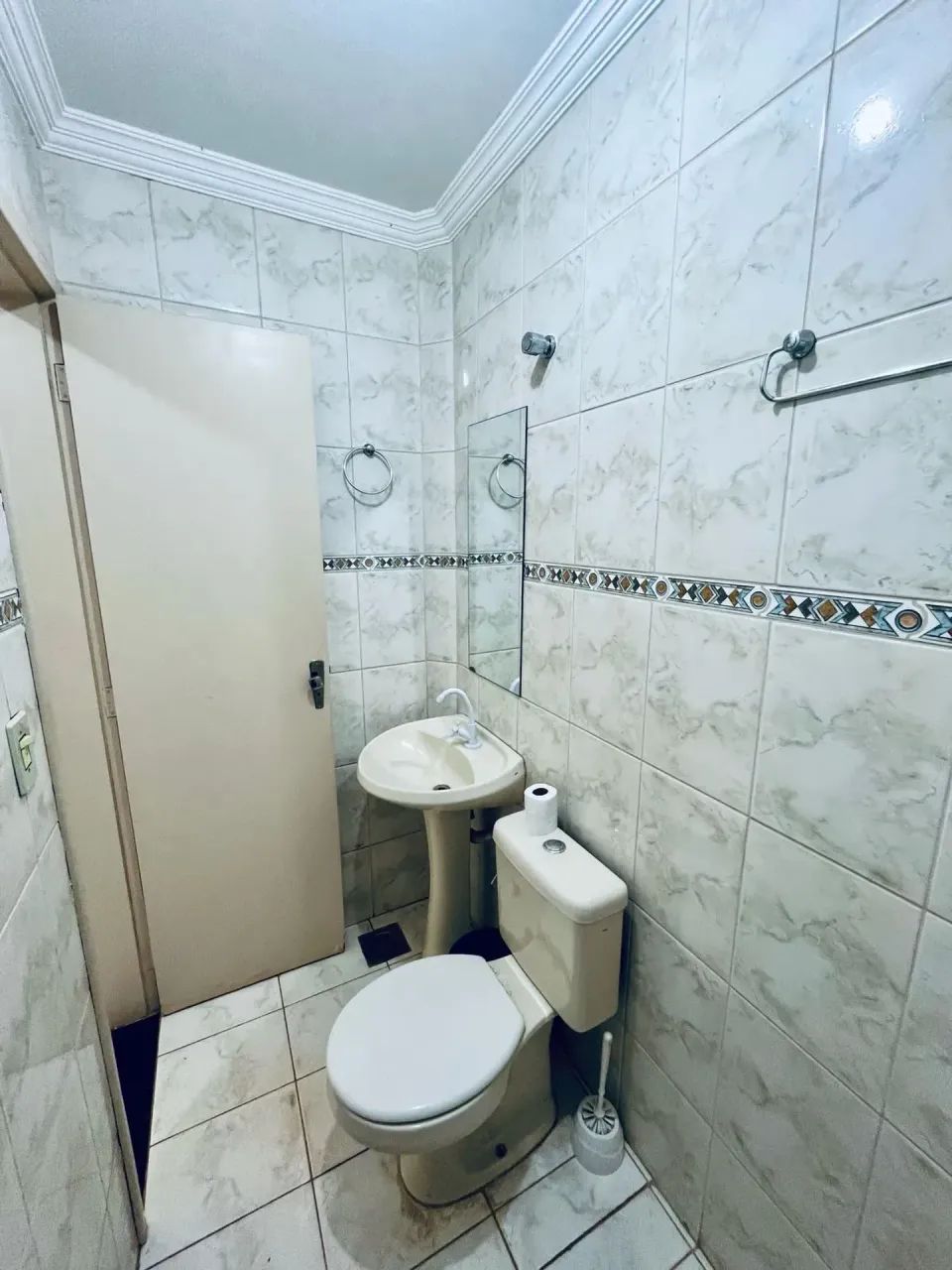 SALA COMERCIAL PARA ADVOGADOS - SAMAMBAIA SUL | 20m² | R$ 800/mês - Foto 2
