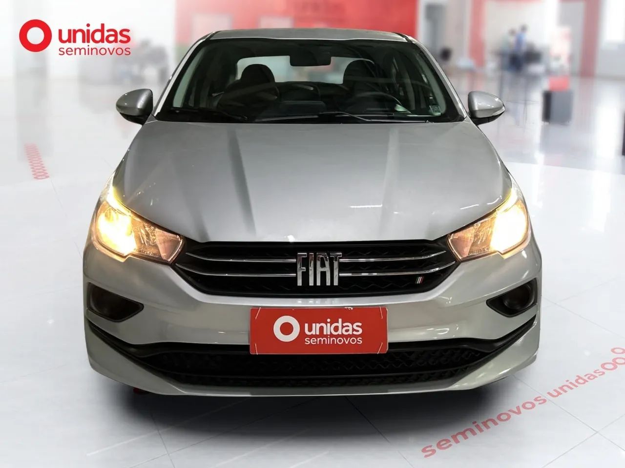Fiat Cronos Drive 1.0 6V, foto 8 de 11