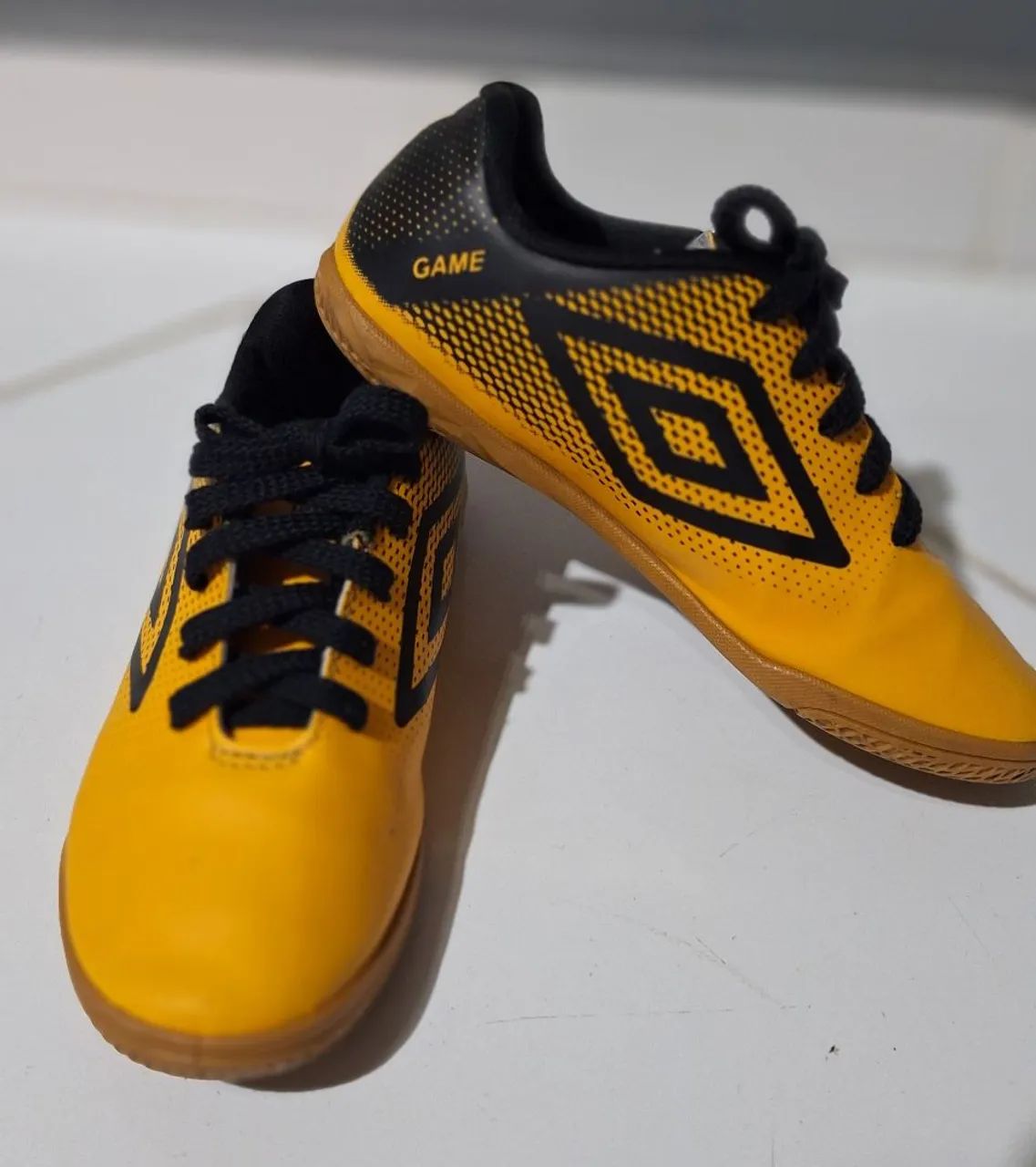 Chuteira de Futsal - Foto 2