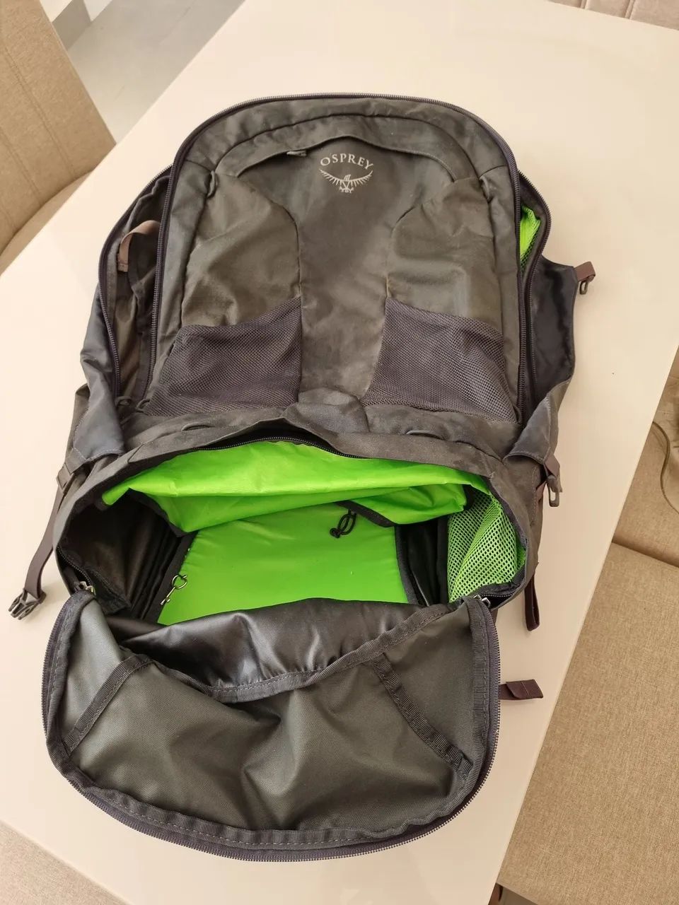 Mochila Osprey Farpoint 80L Original Mochilão Viagem Camping - Foto 2