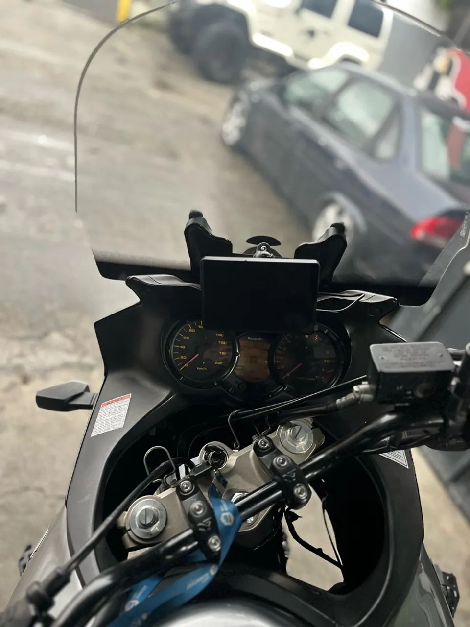 DL- VSTROM 650 - Foto 3