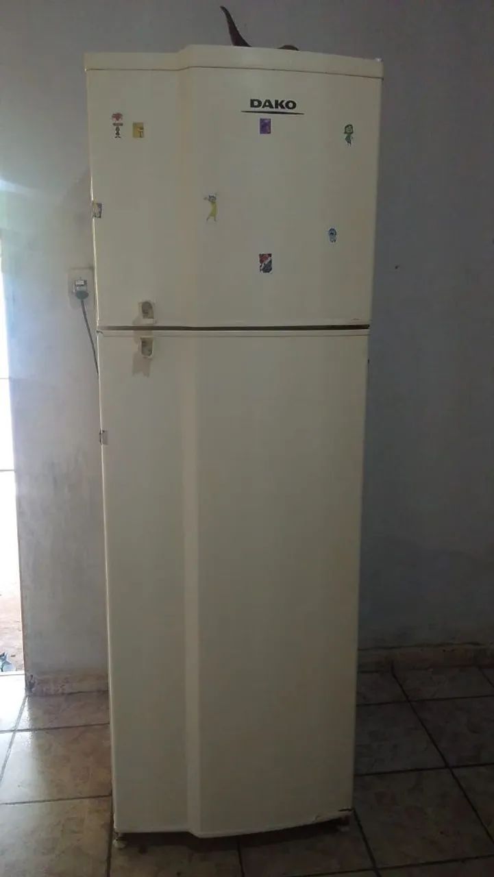 Vendo uma geladeira 