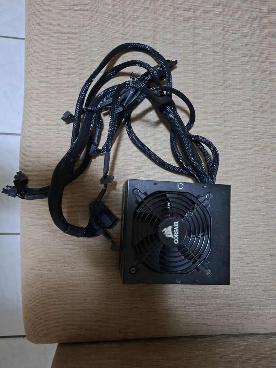 Fonte de PC Corsair CX450W 