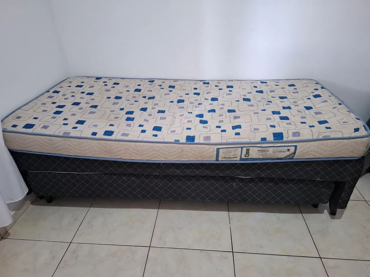Doação de cama de solteiro